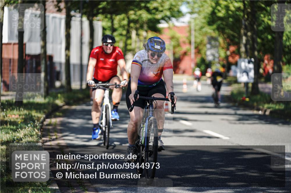 09.08.2026 - GEWOBA Citytriathlon Bremen Michael Burmester http://msf.ph/oto/9944973 09.08.2026 10:36:42 Radfahren 19, 41, 67, 93, 157, 163, 191, 223, 225, 235, 281, 349, 426, 491 meine-sportfotos.de