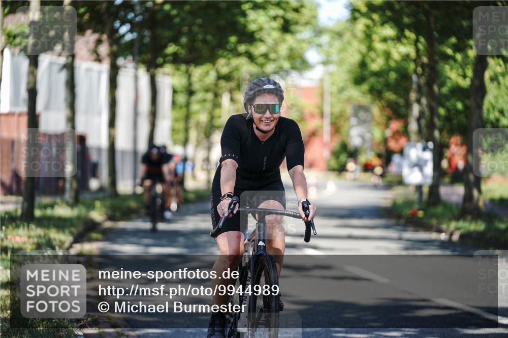 09.08.2026 - GEWOBA Citytriathlon Bremen Michael Burmester http://msf.ph/oto/9944989 09.08.2026 10:36:50 Radfahren 13, 33, 41, 67, 93, 111, 157, 191, 225, 235, 247, 281, 349, 426, 491 meine-sportfotos.de