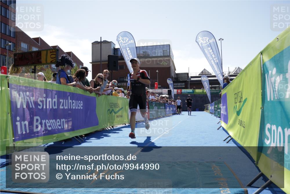 09.08.2026 - GEWOBA Citytriathlon Bremen Yannick Fuchs http://msf.ph/oto/9944990 09.08.2026 14:21:08 Ziel 589, 806 meine-sportfotos.de