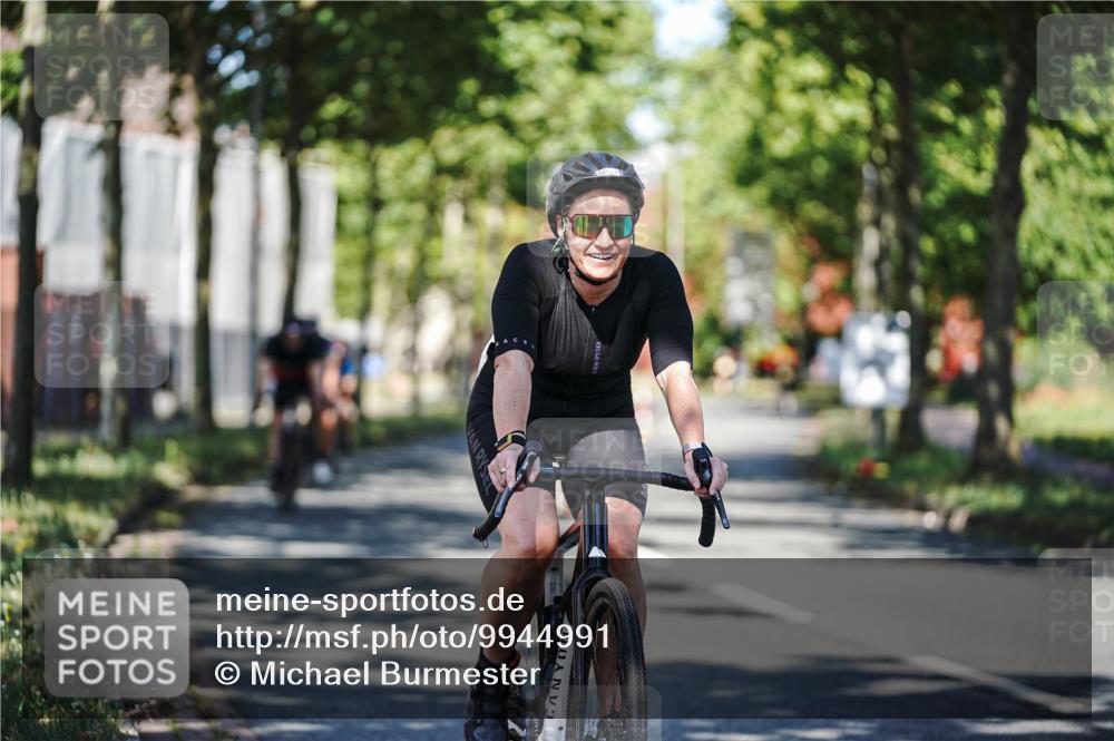09.08.2026 - GEWOBA Citytriathlon Bremen Michael Burmester http://msf.ph/oto/9944991 09.08.2026 10:36:50 Radfahren 13, 33, 41, 67, 93, 111, 157, 191, 225, 235, 247, 281, 349, 426, 491 meine-sportfotos.de