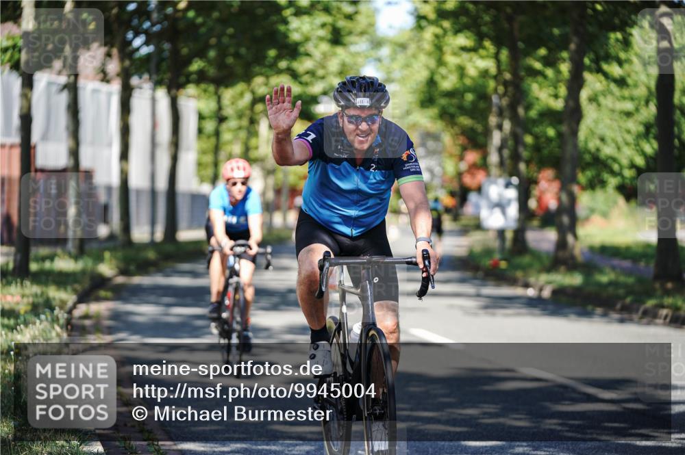 09.08.2026 - GEWOBA Citytriathlon Bremen Michael Burmester http://msf.ph/oto/9945004 09.08.2026 10:36:53 Radfahren 13, 33, 41, 67, 85, 93, 111, 157, 235, 247, 281, 349, 491 meine-sportfotos.de
