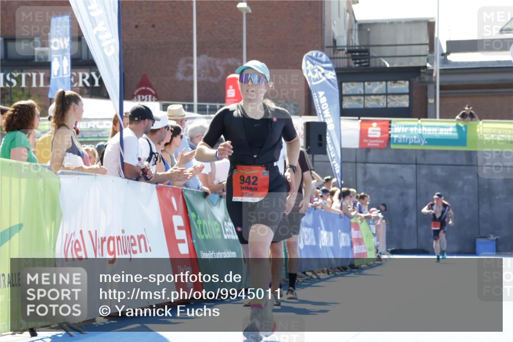 09.08.2026 - GEWOBA Citytriathlon Bremen Yannick Fuchs http://msf.ph/oto/9945011 09.08.2026 14:21:16 Ziel 719, 942 meine-sportfotos.de
