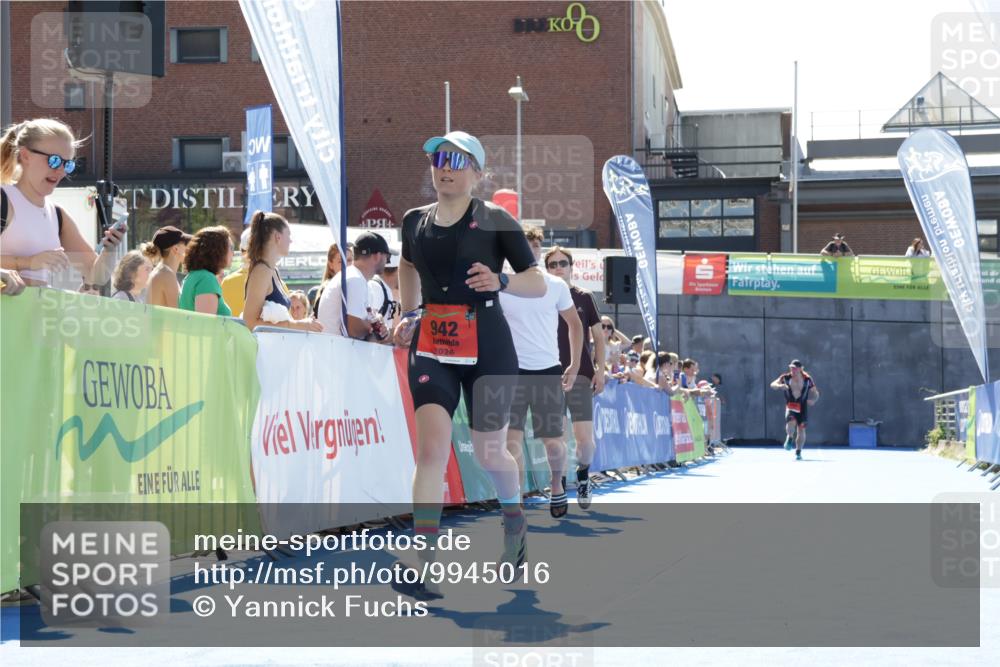 09.08.2026 - GEWOBA Citytriathlon Bremen Yannick Fuchs http://msf.ph/oto/9945016 09.08.2026 14:21:16 Ziel 719, 942 meine-sportfotos.de