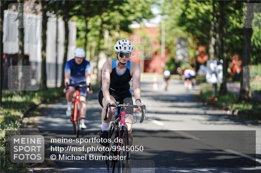 09.08.2026 - GEWOBA Citytriathlon Bremen Michael Burmester http://msf.ph/oto/9945050 09.08.2026 10:37:15 Radfahren 31, 53, 55, 61, 113, 155, 287, 451, 459 meine-sportfotos.de
