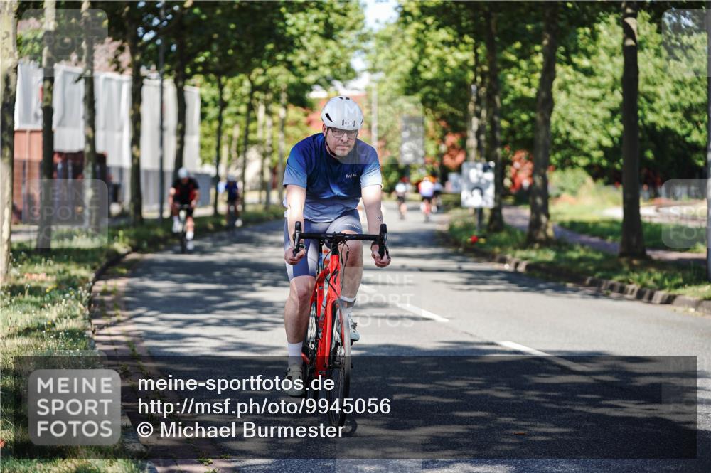 09.08.2026 - GEWOBA Citytriathlon Bremen Michael Burmester http://msf.ph/oto/9945056 09.08.2026 10:37:16 Radfahren 53, 55, 61, 113, 155, 287, 451, 459 meine-sportfotos.de