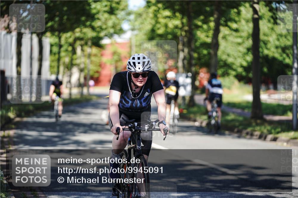 09.08.2026 - GEWOBA Citytriathlon Bremen Michael Burmester http://msf.ph/oto/9945091 09.08.2026 10:37:28 Radfahren 53, 61, 185, 287, 434, 459 meine-sportfotos.de