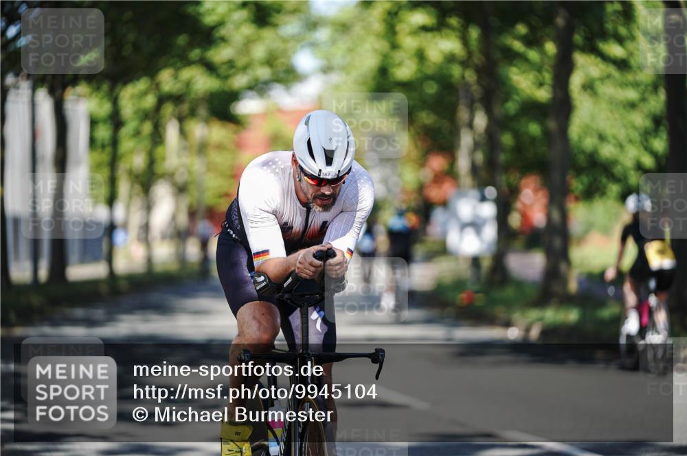 09.08.2026 - GEWOBA Citytriathlon Bremen Michael Burmester http://msf.ph/oto/9945104 09.08.2026 10:37:44 Radfahren 45, 185, 237, 387, 434 meine-sportfotos.de