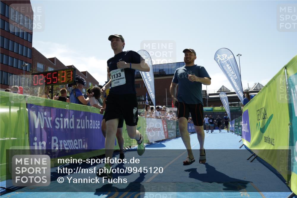 09.08.2026 - GEWOBA Citytriathlon Bremen Yannick Fuchs http://msf.ph/oto/9945120 09.08.2026 14:21:53 Ziel 630, 792, 981, 1133 meine-sportfotos.de