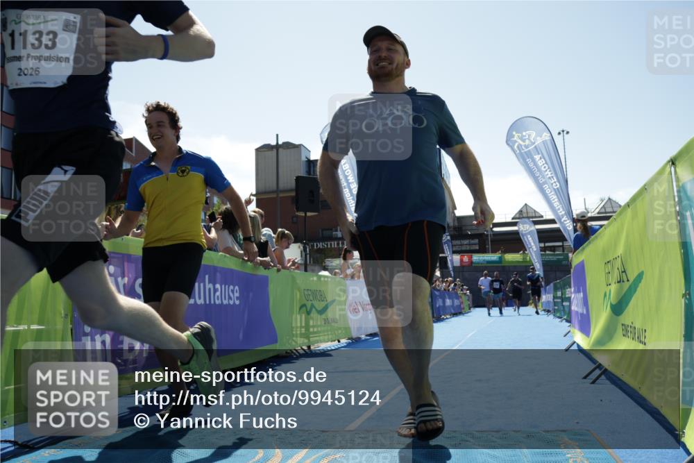 09.08.2026 - GEWOBA Citytriathlon Bremen Yannick Fuchs http://msf.ph/oto/9945124 09.08.2026 14:21:54 Ziel 630, 792, 1133, 1156 meine-sportfotos.de