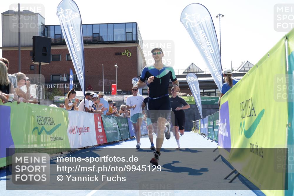 09.08.2026 - GEWOBA Citytriathlon Bremen Yannick Fuchs http://msf.ph/oto/9945129 09.08.2026 14:21:57 Ziel 630, 1133, 1156 meine-sportfotos.de