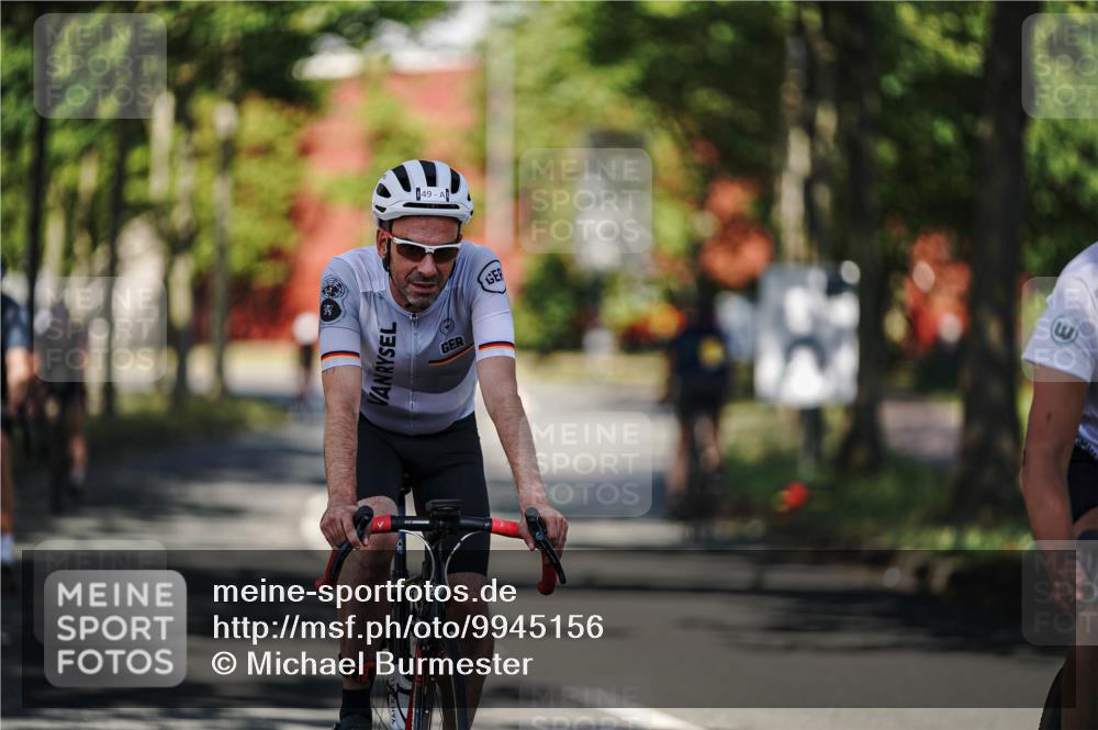 09.08.2026 - GEWOBA Citytriathlon Bremen Michael Burmester http://msf.ph/oto/9945156 09.08.2026 10:38:25 Radfahren 49, 127, 171, 183, 409, 435 meine-sportfotos.de