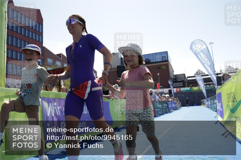 09.08.2026 - GEWOBA Citytriathlon Bremen Yannick Fuchs http://msf.ph/oto/9945165 09.08.2026 14:22:02 Ziel 630, 976, 1156 meine-sportfotos.de