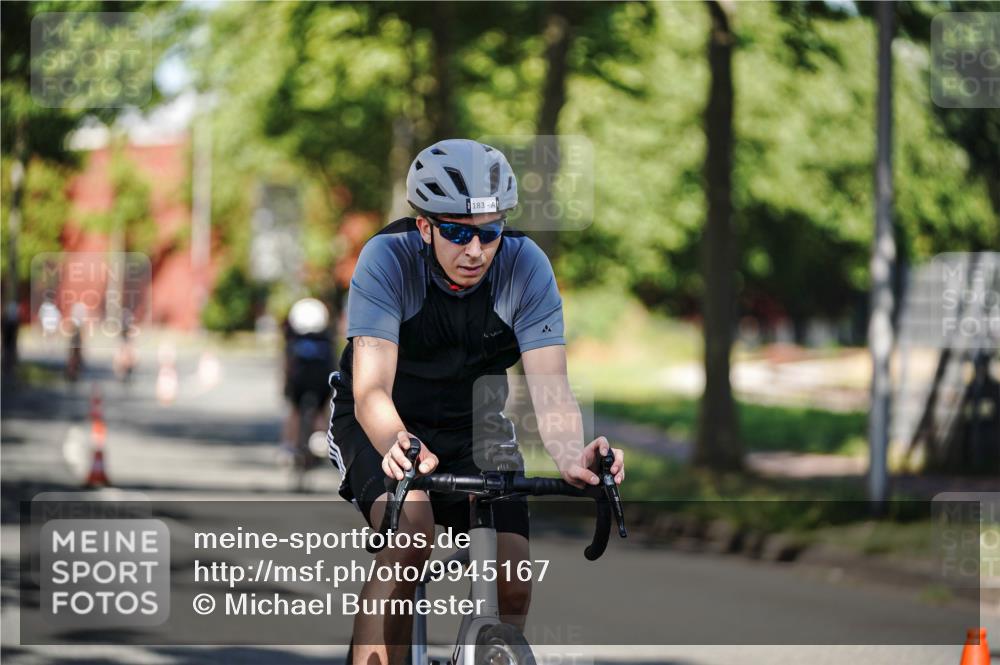 09.08.2026 - GEWOBA Citytriathlon Bremen Michael Burmester http://msf.ph/oto/9945167 09.08.2026 10:38:27 Radfahren 49, 127, 171, 183, 409, 424, 425, 435 meine-sportfotos.de