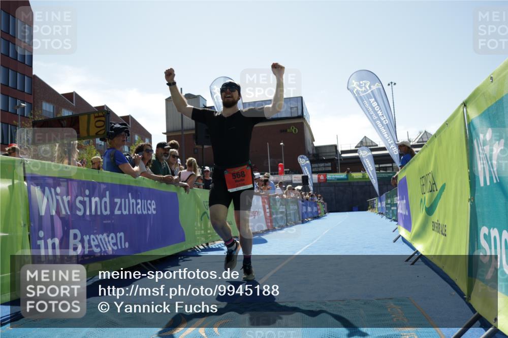 09.08.2026 - GEWOBA Citytriathlon Bremen Yannick Fuchs http://msf.ph/oto/9945188 09.08.2026 14:22:11 Ziel 568 meine-sportfotos.de