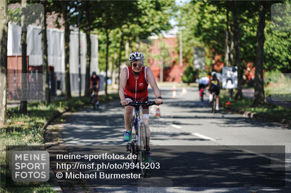 09.08.2026 - GEWOBA Citytriathlon Bremen Michael Burmester http://msf.ph/oto/9945203 09.08.2026 10:38:51 Radfahren 73, 351, 512, 525 meine-sportfotos.de