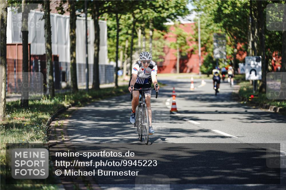 09.08.2026 - GEWOBA Citytriathlon Bremen Michael Burmester http://msf.ph/oto/9945223 09.08.2026 10:38:58 Radfahren 73, 351, 525 meine-sportfotos.de