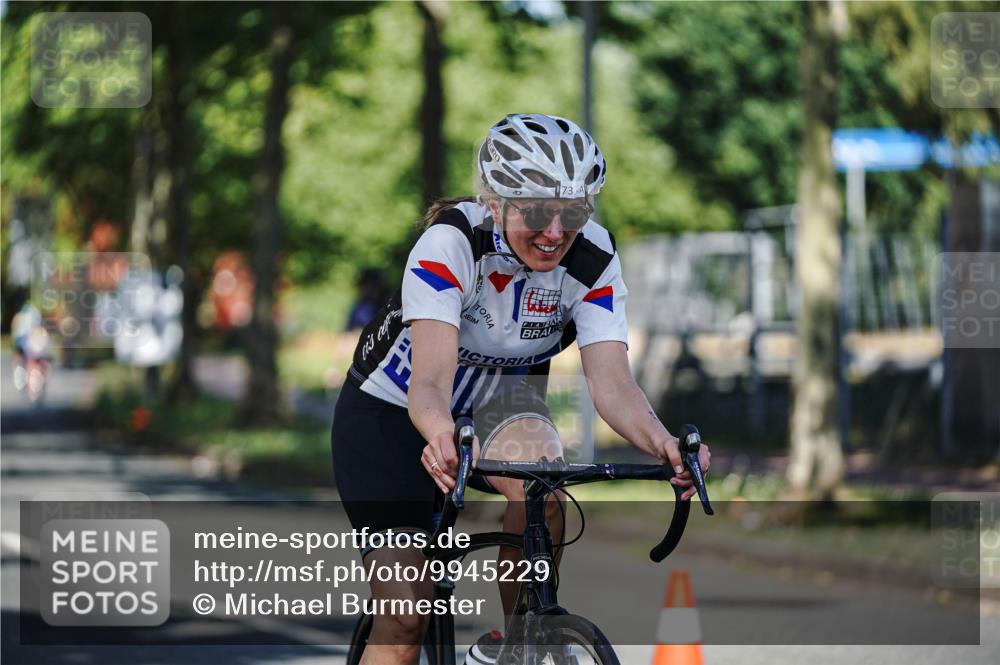 09.08.2026 - GEWOBA Citytriathlon Bremen Michael Burmester http://msf.ph/oto/9945229 09.08.2026 10:38:59 Radfahren 73, 351, 525 meine-sportfotos.de