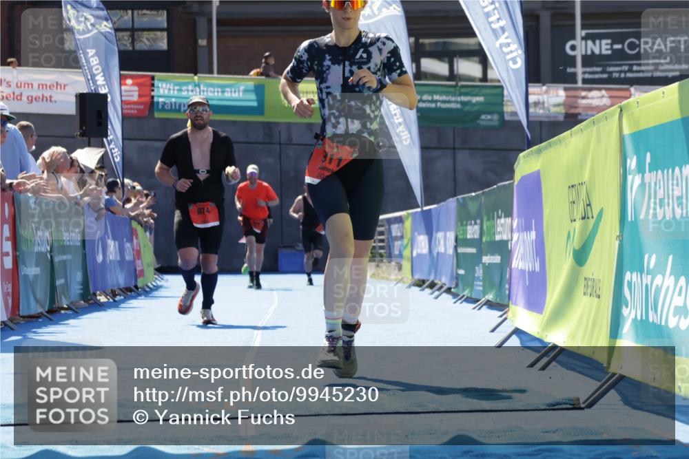 09.08.2026 - GEWOBA Citytriathlon Bremen Yannick Fuchs http://msf.ph/oto/9945230 09.08.2026 14:22:43 Ziel 874, 911 meine-sportfotos.de