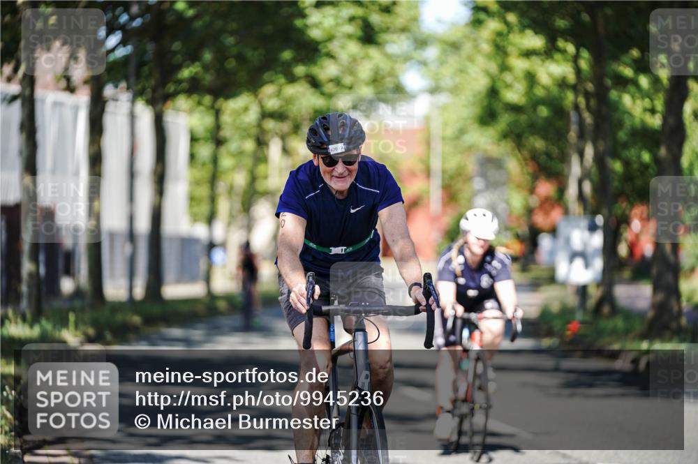 09.08.2026 - GEWOBA Citytriathlon Bremen Michael Burmester http://msf.ph/oto/9945236 09.08.2026 10:39:13 Radfahren 81, 420, 429 meine-sportfotos.de