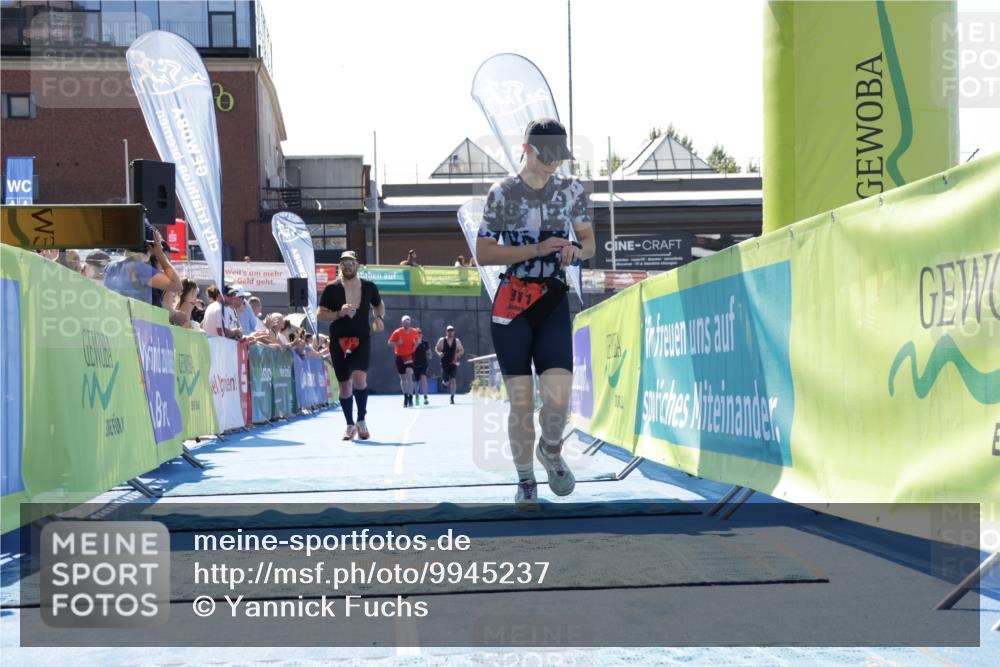 09.08.2026 - GEWOBA Citytriathlon Bremen Yannick Fuchs http://msf.ph/oto/9945237 09.08.2026 14:22:44 Ziel 874, 911 meine-sportfotos.de