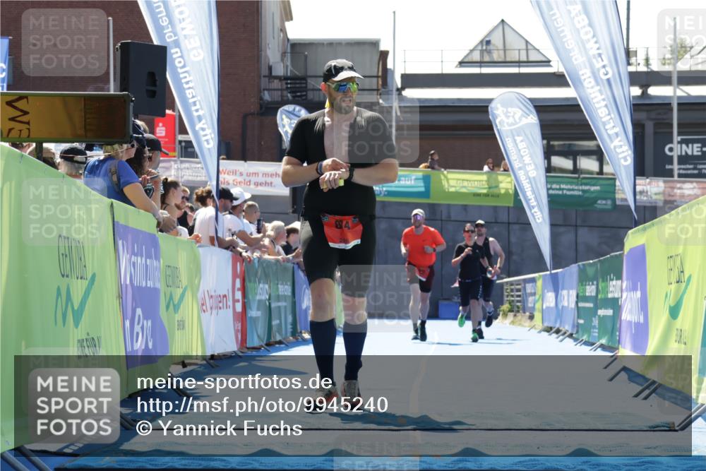 09.08.2026 - GEWOBA Citytriathlon Bremen Yannick Fuchs http://msf.ph/oto/9945240 09.08.2026 14:22:46 Ziel 685, 874, 911, 991 meine-sportfotos.de
