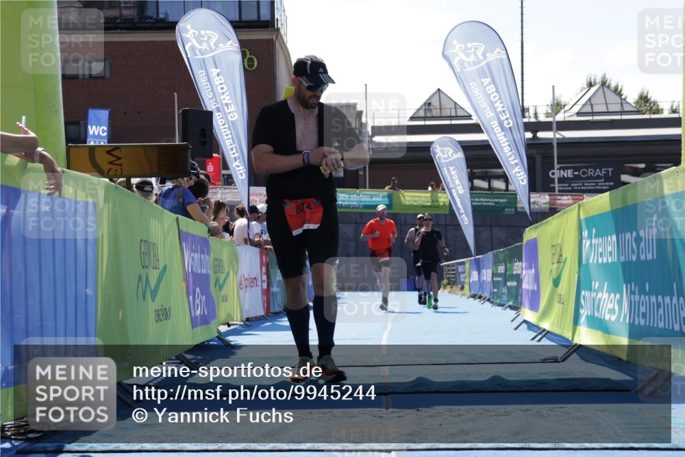 09.08.2026 - GEWOBA Citytriathlon Bremen Yannick Fuchs http://msf.ph/oto/9945244 09.08.2026 14:22:47 Ziel 685, 874, 911, 991 meine-sportfotos.de