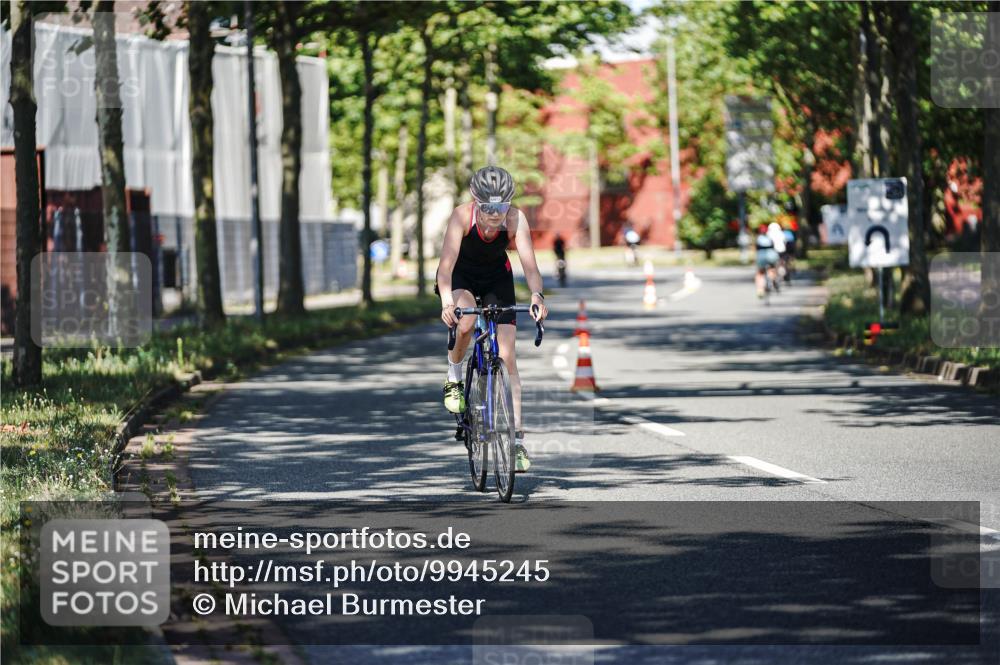 09.08.2026 - GEWOBA Citytriathlon Bremen Michael Burmester http://msf.ph/oto/9945245 09.08.2026 10:39:17 Radfahren 81, 420, 429, 431 meine-sportfotos.de
