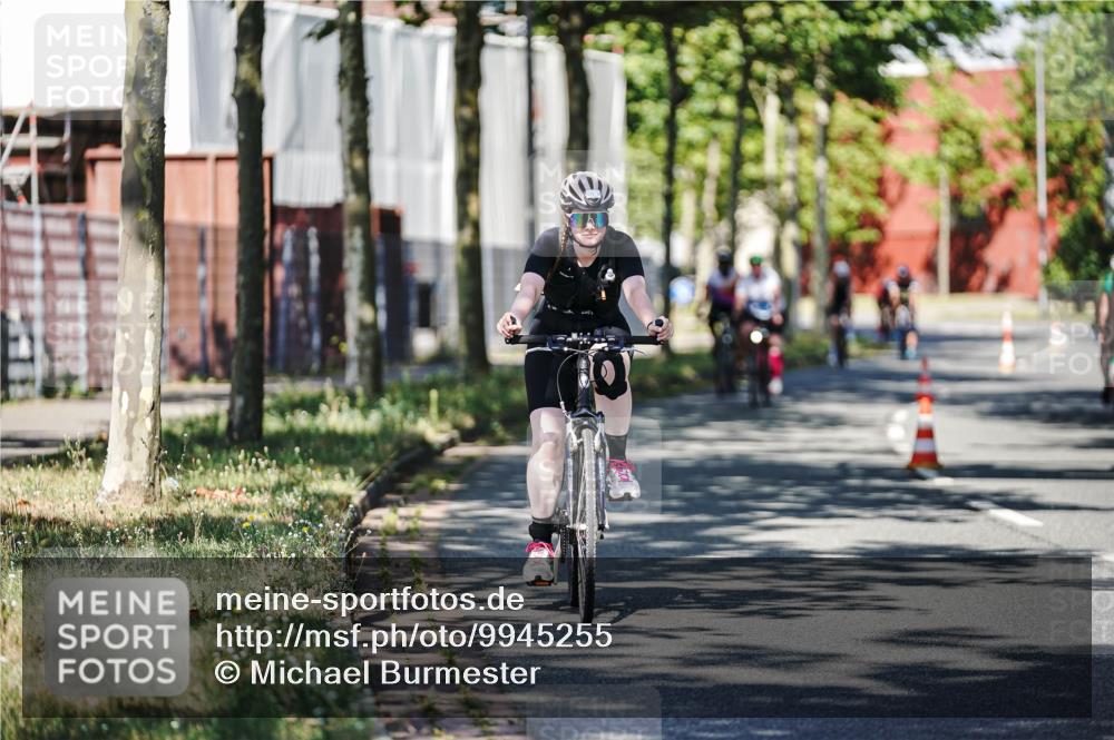 09.08.2026 - GEWOBA Citytriathlon Bremen Michael Burmester http://msf.ph/oto/9945255 09.08.2026 10:39:30 Radfahren 9, 227, 245, 431 meine-sportfotos.de