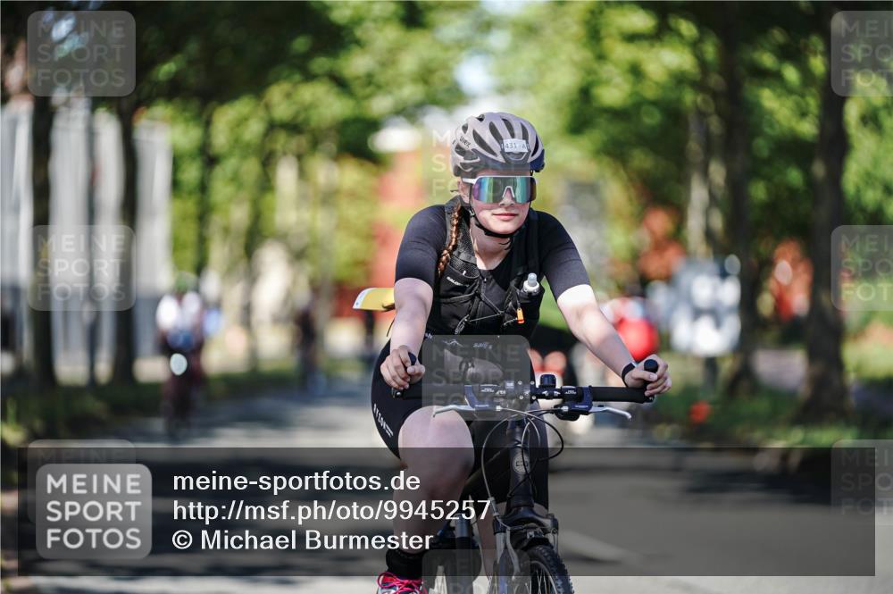 09.08.2026 - GEWOBA Citytriathlon Bremen Michael Burmester http://msf.ph/oto/9945257 09.08.2026 10:39:31 Radfahren 9, 227, 245, 431 meine-sportfotos.de