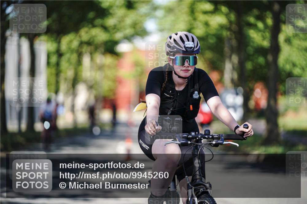 09.08.2026 - GEWOBA Citytriathlon Bremen Michael Burmester http://msf.ph/oto/9945260 09.08.2026 10:39:31 Radfahren 9, 227, 245, 431 meine-sportfotos.de