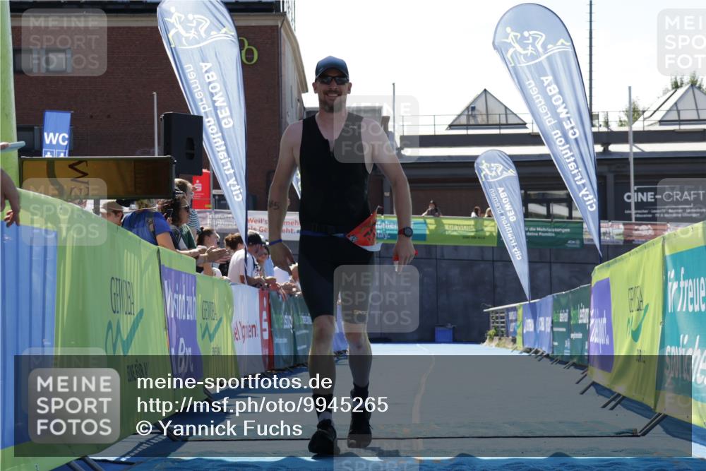 09.08.2026 - GEWOBA Citytriathlon Bremen Yannick Fuchs http://msf.ph/oto/9945265 09.08.2026 14:22:54 Ziel 685, 765, 991 meine-sportfotos.de