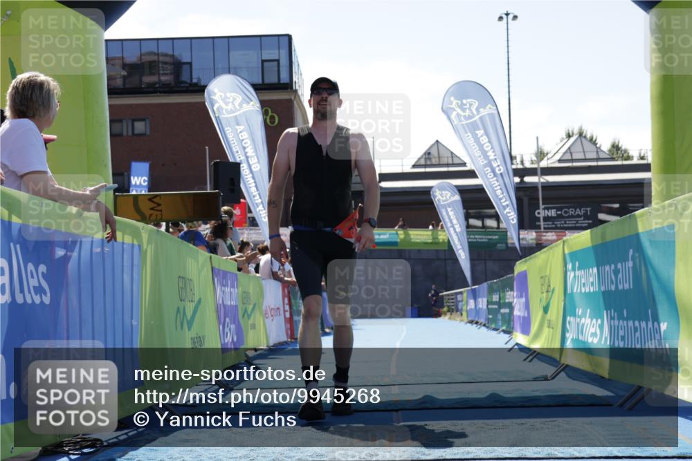 09.08.2026 - GEWOBA Citytriathlon Bremen Yannick Fuchs http://msf.ph/oto/9945268 09.08.2026 14:22:55 Ziel 685, 765, 991 meine-sportfotos.de