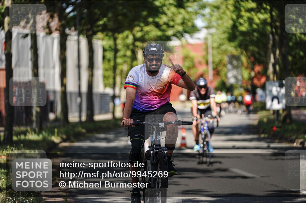 09.08.2026 - GEWOBA Citytriathlon Bremen Michael Burmester http://msf.ph/oto/9945269 09.08.2026 10:39:37 Radfahren 9, 227, 245, 469, 499 meine-sportfotos.de