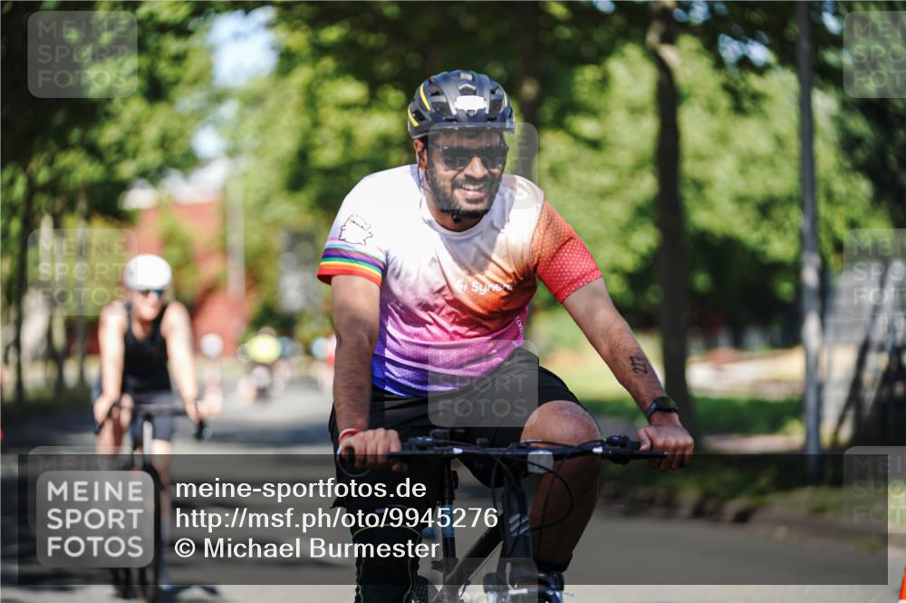 09.08.2026 - GEWOBA Citytriathlon Bremen Michael Burmester http://msf.ph/oto/9945276 09.08.2026 10:39:38 Radfahren 9, 227, 245, 469, 499 meine-sportfotos.de