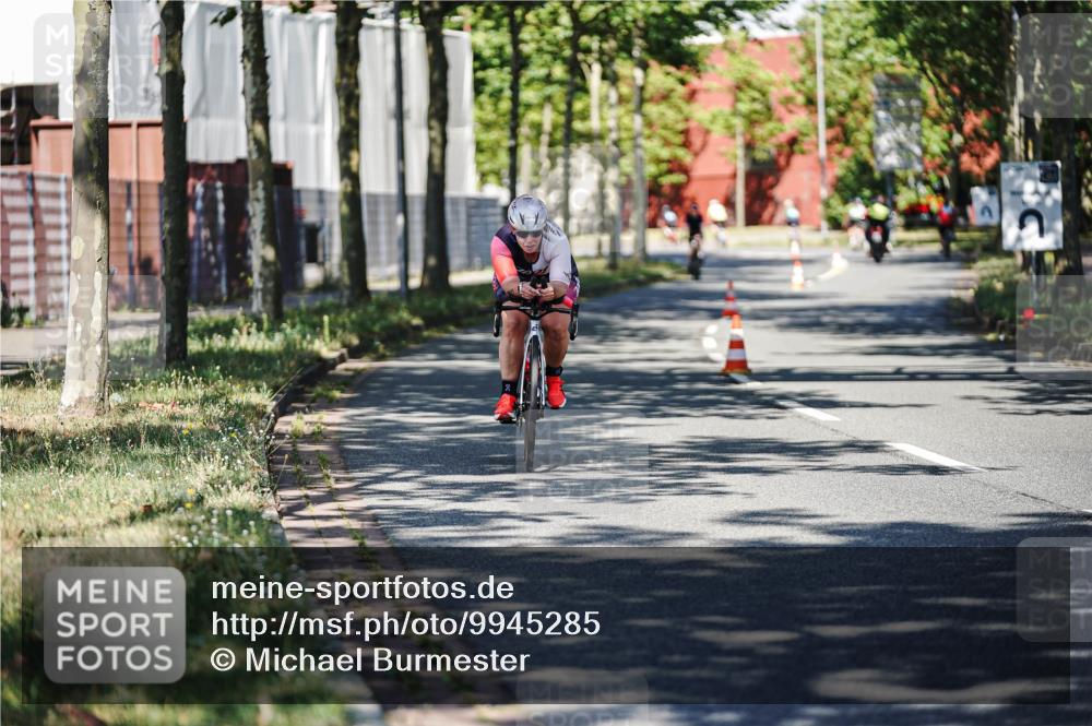 09.08.2026 - GEWOBA Citytriathlon Bremen Michael Burmester http://msf.ph/oto/9945285 09.08.2026 10:39:42 Radfahren 9, 71, 227, 245, 469, 499 meine-sportfotos.de
