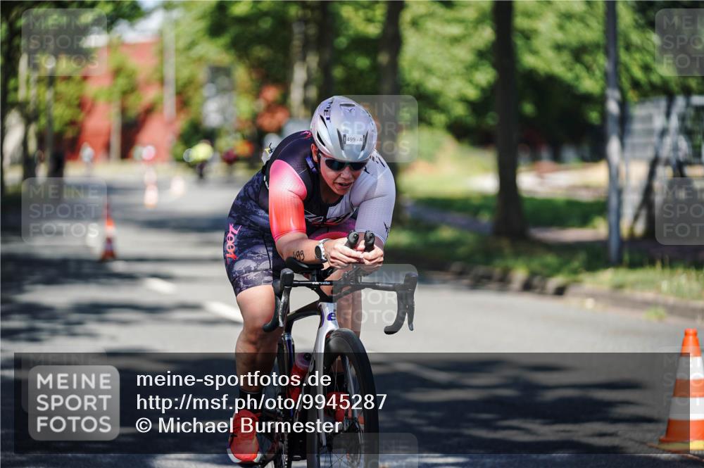 09.08.2026 - GEWOBA Citytriathlon Bremen Michael Burmester http://msf.ph/oto/9945287 09.08.2026 10:39:43 Radfahren 9, 71, 227, 245, 469, 499 meine-sportfotos.de