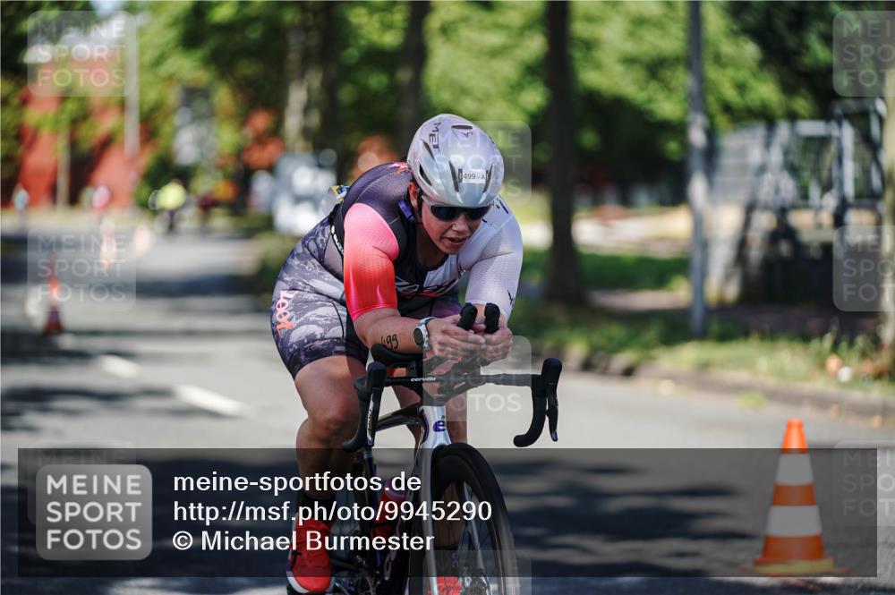 09.08.2026 - GEWOBA Citytriathlon Bremen Michael Burmester http://msf.ph/oto/9945290 09.08.2026 10:39:43 Radfahren 9, 71, 227, 245, 469, 499 meine-sportfotos.de
