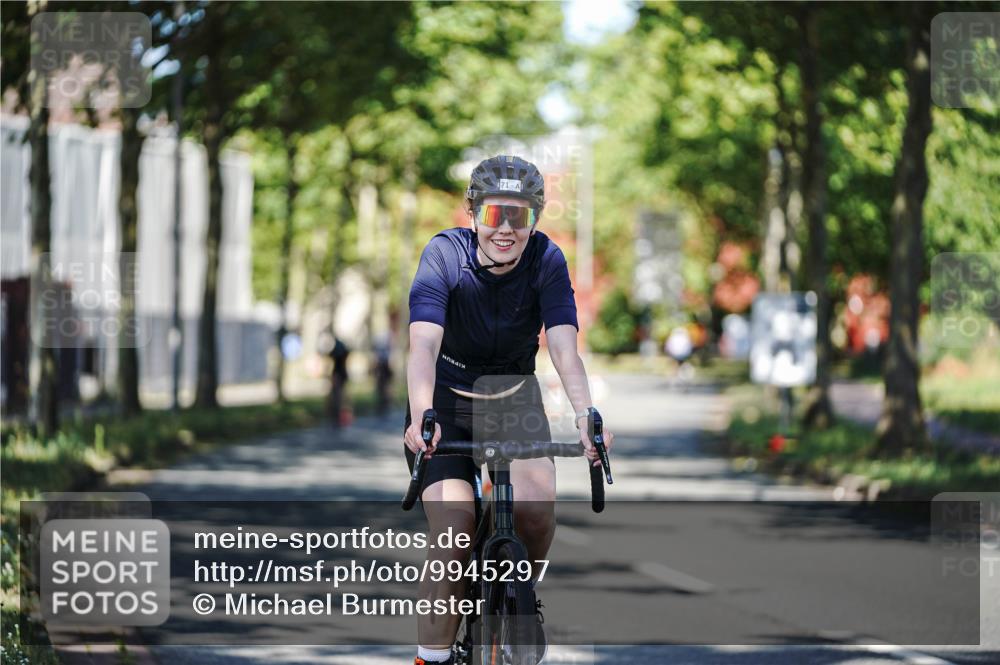 09.08.2026 - GEWOBA Citytriathlon Bremen Michael Burmester http://msf.ph/oto/9945297 09.08.2026 10:39:53 Radfahren 11, 69, 71, 197, 469 meine-sportfotos.de
