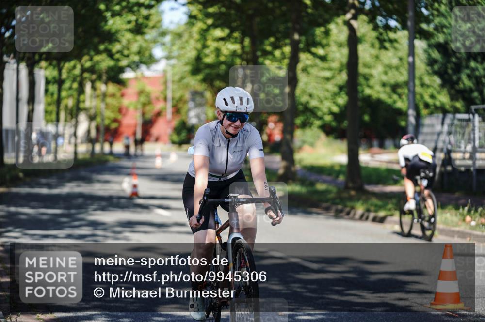 09.08.2026 - GEWOBA Citytriathlon Bremen Michael Burmester http://msf.ph/oto/9945306 09.08.2026 10:40:01 Radfahren 11, 69, 197, 203, 485 meine-sportfotos.de