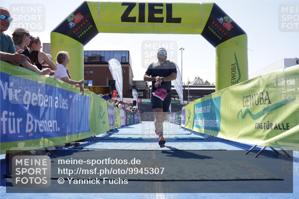 09.08.2026 - GEWOBA Citytriathlon Bremen Yannick Fuchs http://msf.ph/oto/9945307 09.08.2026 14:23:06 Ziel 1003, 1003 meine-sportfotos.de