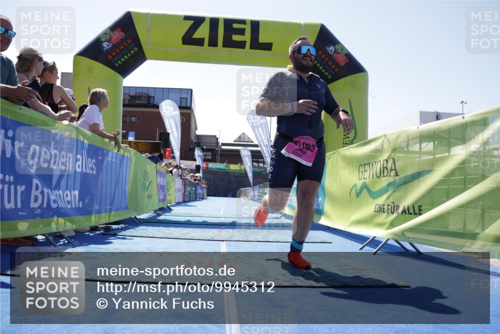 09.08.2026 - GEWOBA Citytriathlon Bremen Yannick Fuchs http://msf.ph/oto/9945312 09.08.2026 14:23:07 Ziel 1003, 1003 meine-sportfotos.de