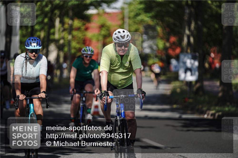 09.08.2026 - GEWOBA Citytriathlon Bremen Michael Burmester http://msf.ph/oto/9945317 09.08.2026 10:40:13 Radfahren 5, 77, 101, 115, 165, 203, 485 meine-sportfotos.de