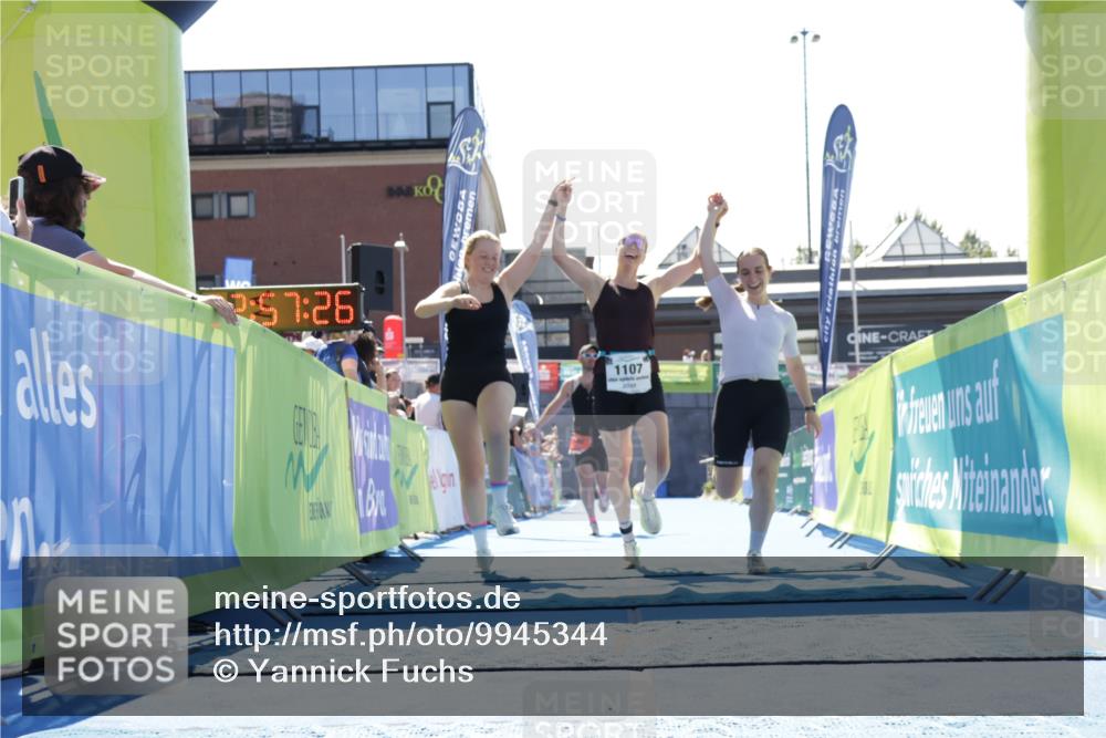 09.08.2026 - GEWOBA Citytriathlon Bremen Yannick Fuchs http://msf.ph/oto/9945344 09.08.2026 14:23:49 Ziel 648, 1107 meine-sportfotos.de