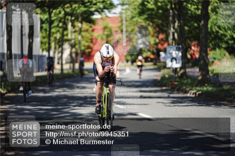 09.08.2026 - GEWOBA Citytriathlon Bremen Michael Burmester http://msf.ph/oto/9945351 09.08.2026 10:40:42 Radfahren 91, 284, 348, 416 meine-sportfotos.de