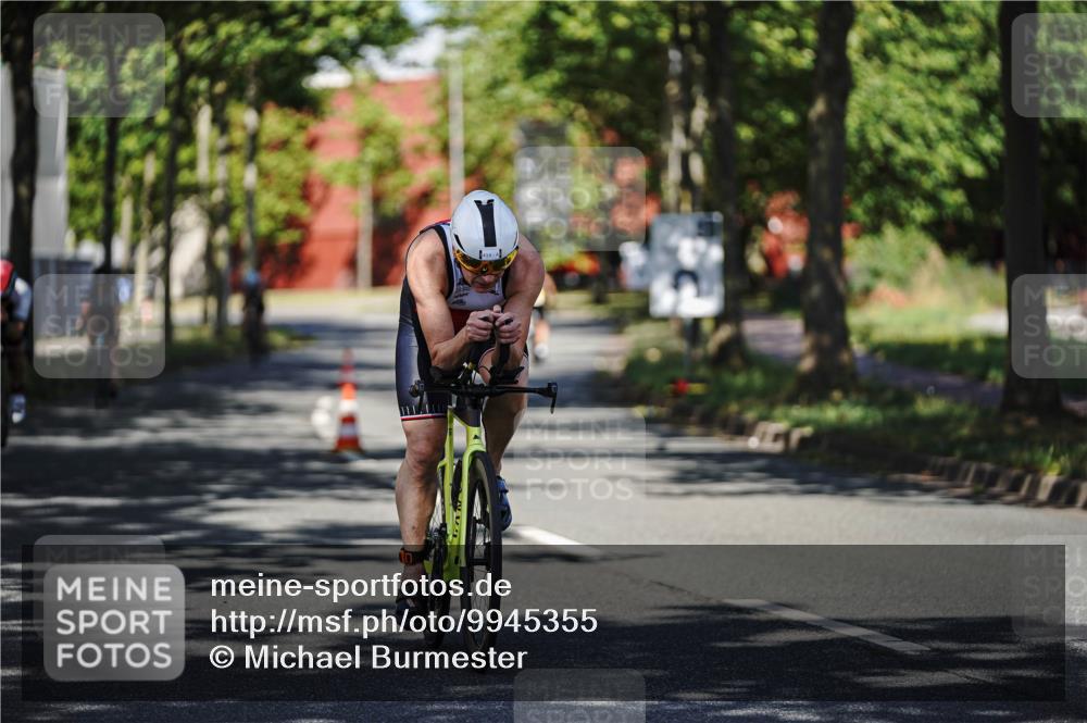 09.08.2026 - GEWOBA Citytriathlon Bremen Michael Burmester http://msf.ph/oto/9945355 09.08.2026 10:40:42 Radfahren 91, 284, 348, 416 meine-sportfotos.de