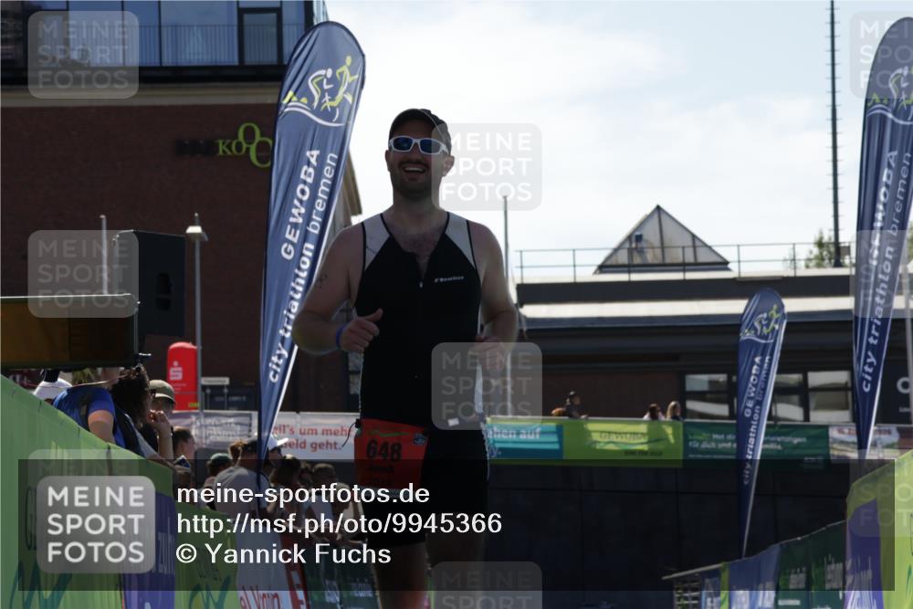 09.08.2026 - GEWOBA Citytriathlon Bremen Yannick Fuchs http://msf.ph/oto/9945366 09.08.2026 14:23:52 Ziel 648, 1107 meine-sportfotos.de