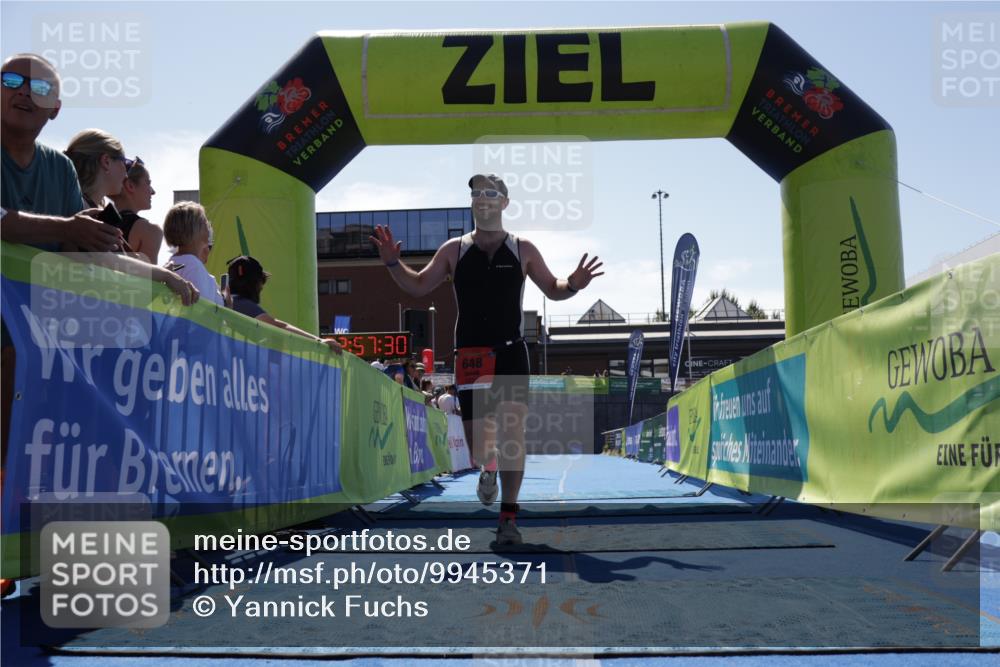09.08.2026 - GEWOBA Citytriathlon Bremen Yannick Fuchs http://msf.ph/oto/9945371 09.08.2026 14:23:53 Ziel 648, 1107 meine-sportfotos.de