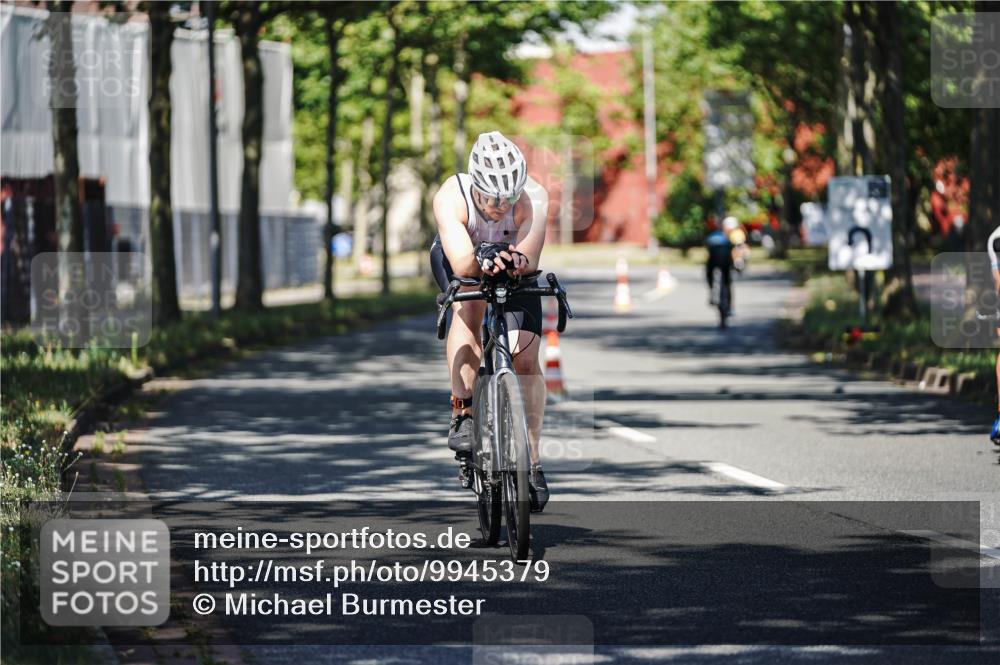 09.08.2026 - GEWOBA Citytriathlon Bremen Michael Burmester http://msf.ph/oto/9945379 09.08.2026 10:40:49 Radfahren 91, 284, 348, 416 meine-sportfotos.de