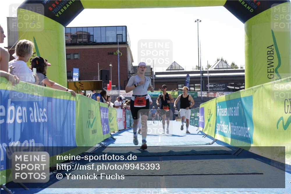 09.08.2026 - GEWOBA Citytriathlon Bremen Yannick Fuchs http://msf.ph/oto/9945393 09.08.2026 14:24:13 Ziel 652, 896 meine-sportfotos.de