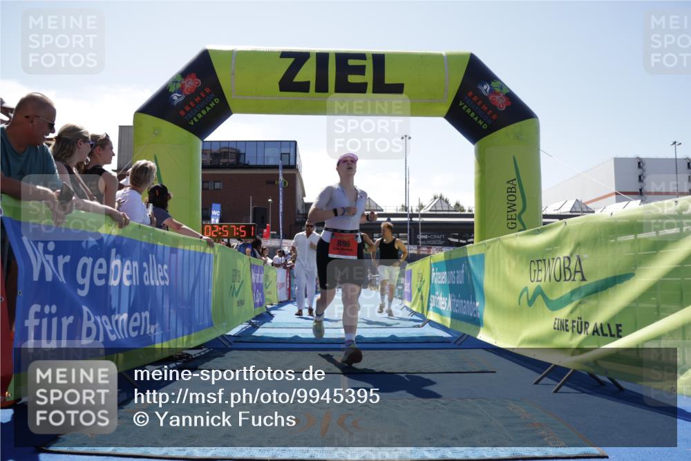 09.08.2026 - GEWOBA Citytriathlon Bremen Yannick Fuchs http://msf.ph/oto/9945395 09.08.2026 14:24:13 Ziel 652, 896 meine-sportfotos.de